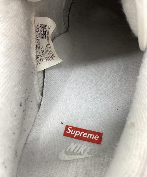 NIKE（ナイキ）NIKE (ナイキ) Supreme (シュプリーム) NIKE　Supreme　スニーカー ホワイト×レッド サイズ:27.5cmの古着・服飾アイテム