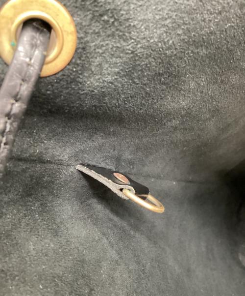 LOUIS VUITTON（ルイ ヴィトン）LOUIS VUITTON (ルイ ヴィトン) LOUIS VUITTON　エピ　ノエ　ショルダーバッグ ブラックの古着・服飾アイテム