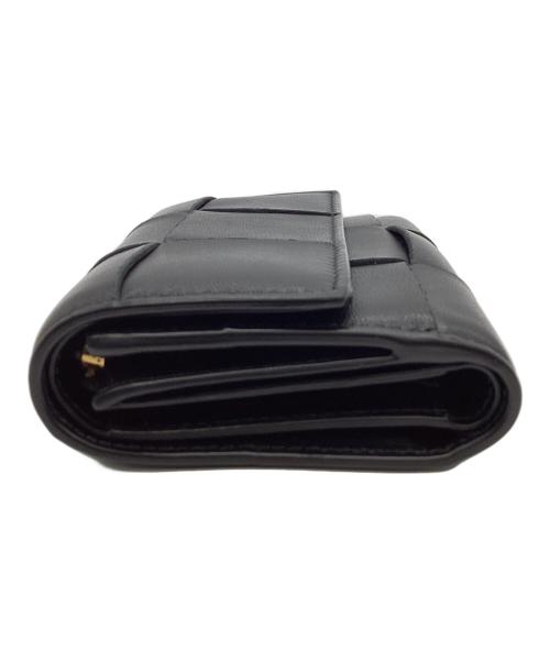 BOTTEGA VENETA（ボッテガベネタ）BOTTEGA VENETA (ボッテガベネタ) BOTTEGA VENETA　カセット　マキシイントレチャート 　3つ折り財布 ブラックの古着・服飾アイテム