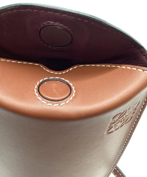 LOEWE（ロエベ）LOEWE (ロエベ) LOEWE　ゲートポケット　ショルダーバッグ ブラウンの古着・服飾アイテム