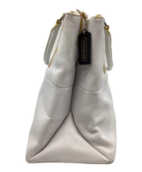 COACH（コーチ）COACH (コーチ) COACH　ボローバッグ ホワイトの古着・服飾アイテム