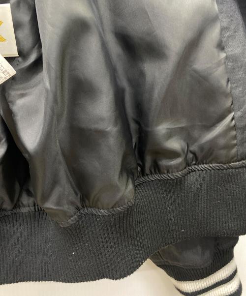 AVIREX（アヴィレックス）AVIREX (アヴィレックス) スタジャン ブラック サイズ:Mの古着・服飾アイテム