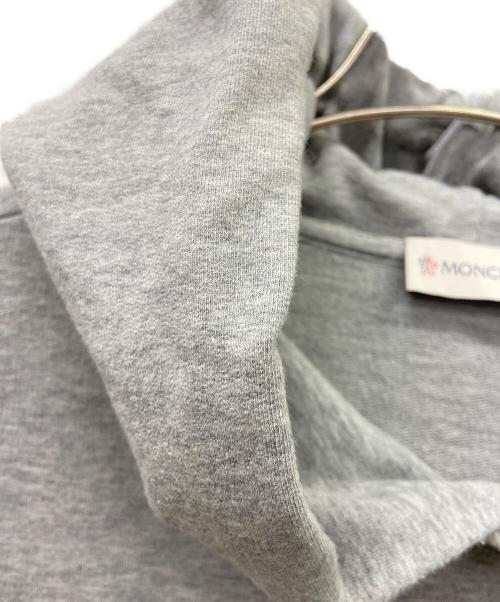 MONCLER（モンクレール）MONCLER (モンクレール) ロゴプルオーバーパーカー グレー サイズ:Lの古着・服飾アイテム