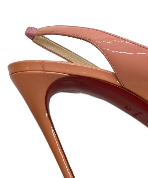 Christian Louboutin（クリスチャン・ルブタン）Christian Louboutin (クリスチャン・ルブタン) オープントゥーパンプス ピンクベージュ サイズ:38の古着・服飾アイテム