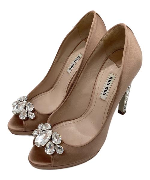 MIU MIU（ミュウミュウ）MIU MIU (ミュウミュウ) ビジューサンダル ピンクベージュ サイズ:37　1/2の古着・服飾アイテム