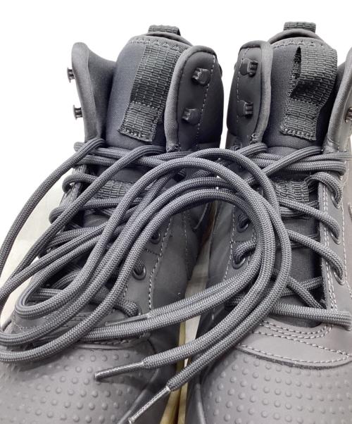 NIKE（ナイキ）NIKE (ナイキ) NIKE　Court Borough Mid Winter　ハイカットスニーカー グレー サイズ:28ｃｍの古着・服飾アイテム