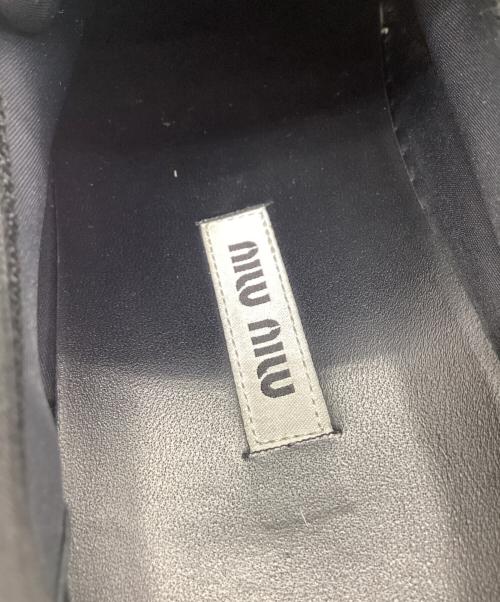 MIU MIU（ミュウミュウ）MIU MIU (ミュウミュウ) MIU MIU　ビジュースニーカー ブラック×ホワイト サイズ:38　1/2の古着・服飾アイテム