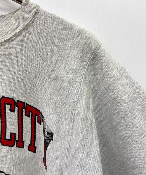 Champion REVERSE WEAVE（チャンピオン リバース ウィーブ）Champion REVERSE WEAVE (チャンピオン リバース ウィーブ) スウェット グレー×レッド サイズ:Mの古着・服飾アイテム