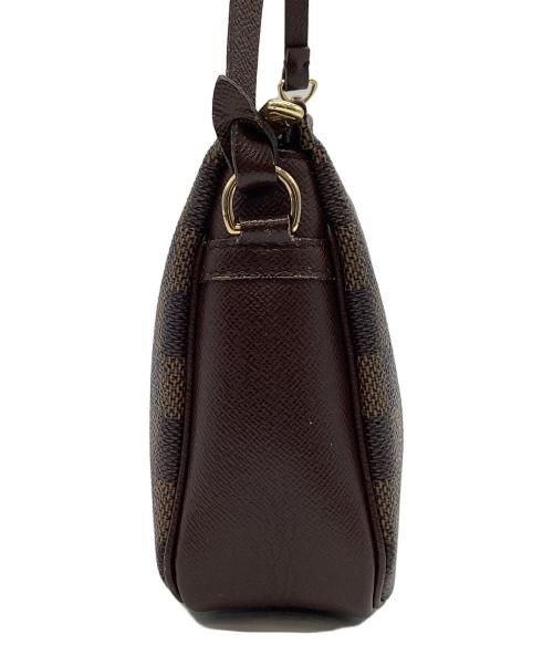 LOUIS VUITTON（ルイ ヴィトン）LOUIS VUITTON (ルイ ヴィトン) ハンドポーチ　トゥルース・メイクアップ ブラウンの古着・服飾アイテム