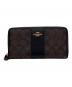 COACH（コーチ）の古着「COACH　シグネチャー　ラウンドファスナー財布」｜ブラウン