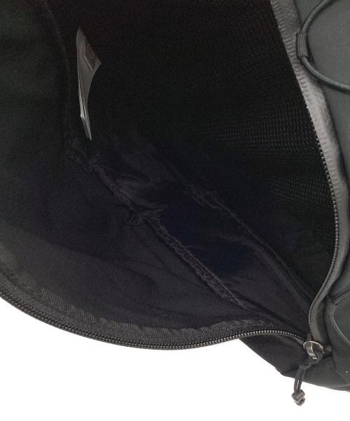 SALOMON（サロモン）SALOMON (サロモン) SALOMON　ADV CROSS BODY BAG　ショルダーバッグ ブラックの古着・服飾アイテム