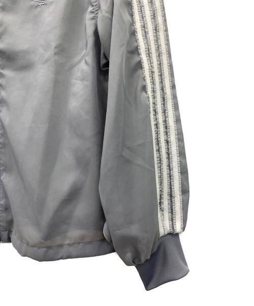 adidas（アディダス）adidas (アディダス) シアージャケット グレー×ホワイト サイズ:Lの古着・服飾アイテム
