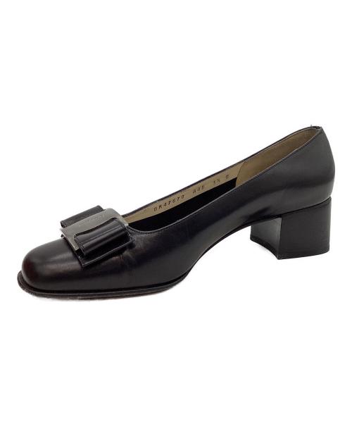 Salvatore Ferragamo（サルヴァトーレ フェラガモ）Salvatore Ferragamo (サルヴァトーレ フェラガモ) パンプス ブラック サイズ:US5 1/2の古着・服飾アイテム