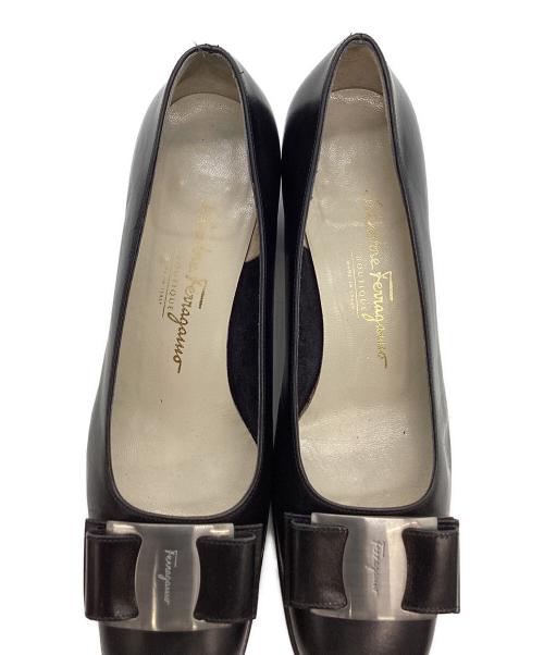 Salvatore Ferragamo（サルヴァトーレ フェラガモ）Salvatore Ferragamo (サルヴァトーレ フェラガモ) パンプス ブラック サイズ:US5 1/2の古着・服飾アイテム