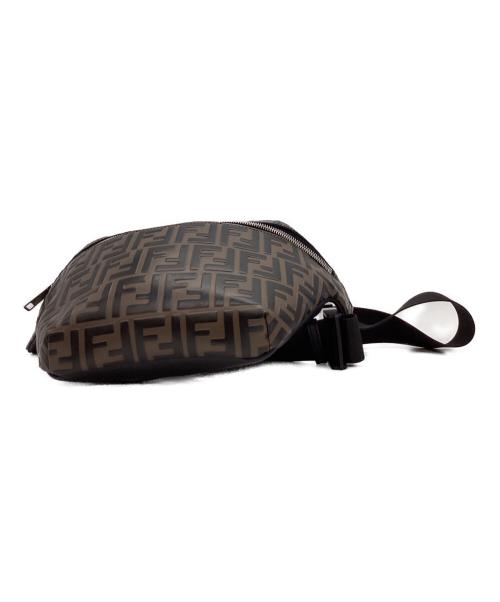 FENDI（フェンディ）FENDI (フェンディ) FENDI　ズッカ　ダイアゴナルベルトバッグ ブラウン×ブラックの古着・服飾アイテム