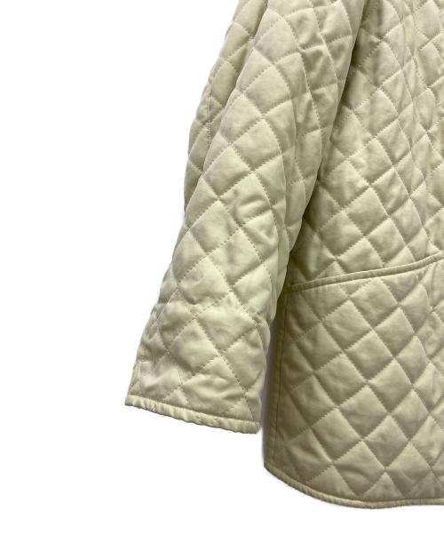 BURBERRY LONDON（バーバリーロンドン）BURBERRY LONDON (バーバリーロンドン) キルティングジャケット クリーム サイズ:SIZE40の古着・服飾アイテム