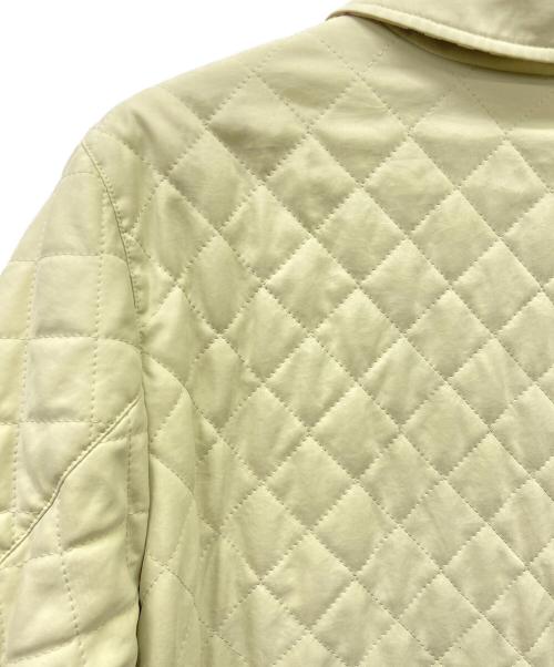 BURBERRY LONDON（バーバリーロンドン）BURBERRY LONDON (バーバリーロンドン) キルティングジャケット クリーム サイズ:SIZE40の古着・服飾アイテム