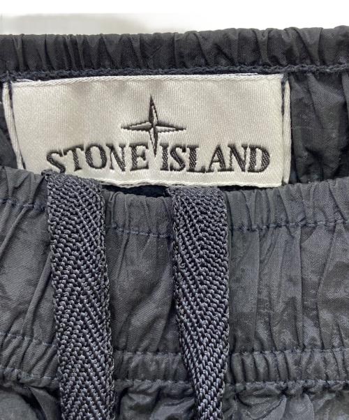 STONE ISLAND（ストーンアイランド）STONE ISLAND (ストーンアイランド) STONE ISLAND　ナイロンメタル イージーショーツ ブラック サイズ:SIZE 71cm (W28)の古着・服飾アイテム