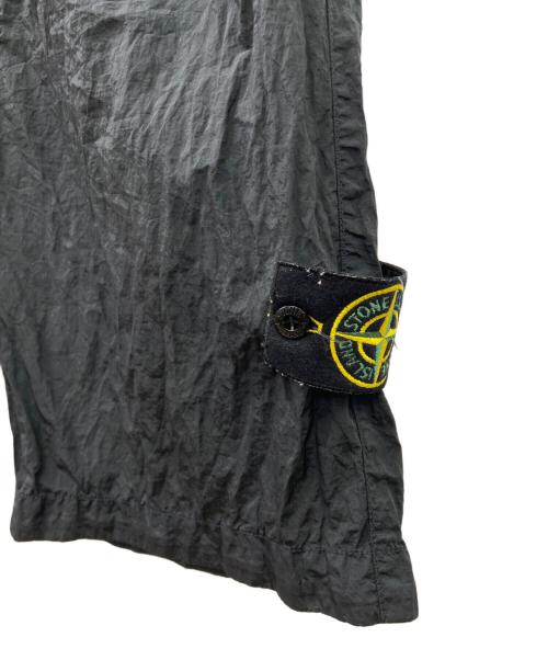 STONE ISLAND（ストーンアイランド）STONE ISLAND (ストーンアイランド) STONE ISLAND　ナイロンメタル イージーショーツ ブラック サイズ:SIZE 71cm (W28)の古着・服飾アイテム