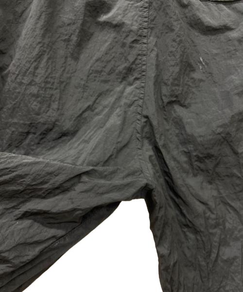 STONE ISLAND（ストーンアイランド）STONE ISLAND (ストーンアイランド) STONE ISLAND　ナイロンメタル イージーショーツ ブラック サイズ:SIZE 71cm (W28)の古着・服飾アイテム