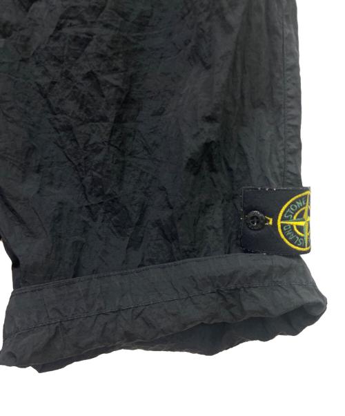 STONE ISLAND（ストーンアイランド）STONE ISLAND (ストーンアイランド) STONE ISLAND　ナイロンメタル イージーショーツ ブラック サイズ:SIZE 71cm (W28)の古着・服飾アイテム