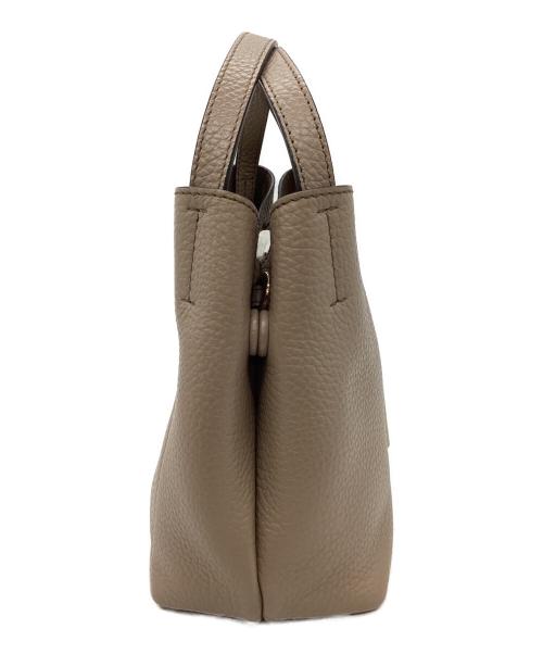 FURLA（フルラ）FURLA (フルラ) FURLA　プリムラ　2WAYバッグ ベージュ×ゴールドの古着・服飾アイテム