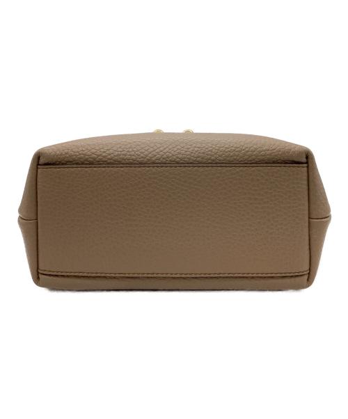 FURLA（フルラ）FURLA (フルラ) FURLA　プリムラ　2WAYバッグ ベージュ×ゴールドの古着・服飾アイテム
