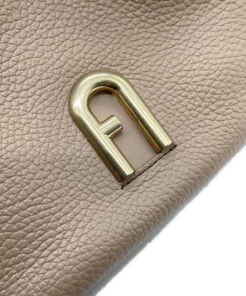 FURLA（フルラ）FURLA (フルラ) FURLA　プリムラ　2WAYバッグ ベージュ×ゴールドの古着・服飾アイテム