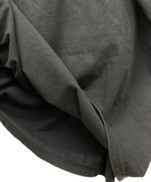 SUPREME（シュプリーム）Supreme (シュプリーム) KAWS (カウズ) 半袖カットソー ブラック サイズ:Mの古着・服飾アイテム
