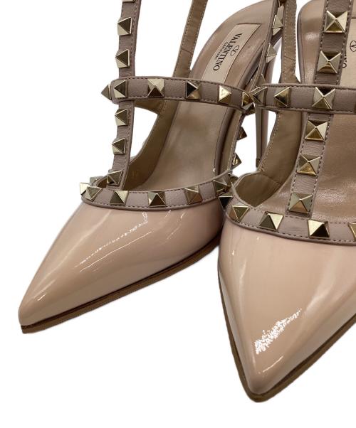VALENTINO（ヴァレンティノ）VALENTINO (ヴァレンティノ) VALENTINO　エナメルパンプス ベージュ サイズ:37の古着・服飾アイテム