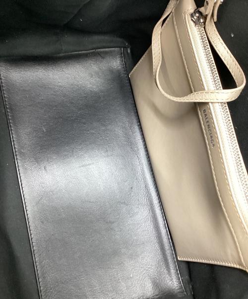 BALENCIAGA（バレンシアガ）BALENCIAGA (バレンシアガ) BALENCIAGA　NAVY CABAS S　ハンドバッグ ベージュの古着・服飾アイテム