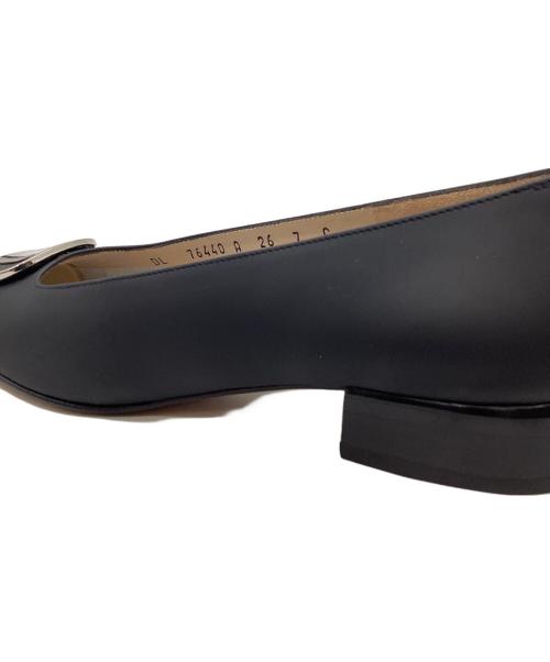 Salvatore Ferragamo（サルヴァトーレ フェラガモ）Salvatore Ferragamo (サルヴァトーレ フェラガモ) Salvatore Ferragamo　フラットシューズ ブラック サイズ:7の古着・服飾アイテム