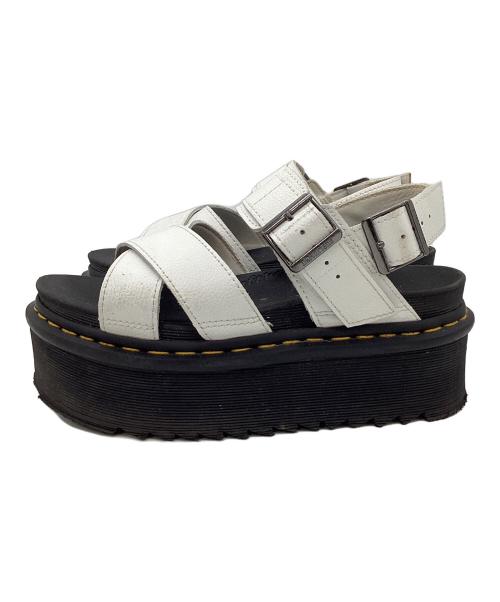 Dr.Martens（ドクターマーチン）Dr.Martens (ドクターマーチン) 厚底サンダル ホワイト×ブラック サイズ:UK4の古着・服飾アイテム