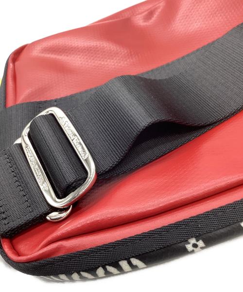 Vivienne Westwood（ヴィヴィアンウエストウッド）Vivienne Westwood (ヴィヴィアンウエストウッド) Vivienne Westwood　ボディバッグ レッド×ブラックの古着・服飾アイテム