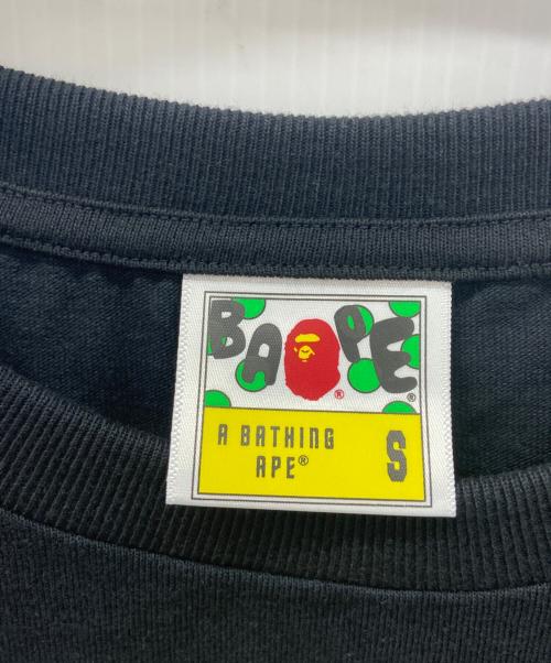 A BATHING APE（アベイシングエイプ）A BATHING APE (アベイシングエイプ) A BATHING APE　半袖カットソー ブラック×レッド サイズ:Sの古着・服飾アイテム