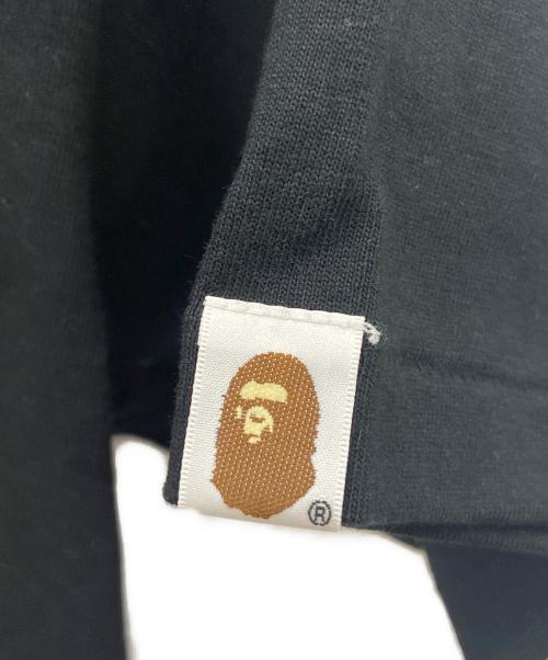 A BATHING APE（アベイシングエイプ）A BATHING APE (アベイシングエイプ) A BATHING APE　半袖カットソー ブラック×レッド サイズ:Sの古着・服飾アイテム