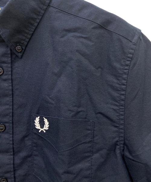 FRED PERRY（フレッドペリー）FRED PERRY (フレッドペリー) FRED PERRY　Oxford Short Sleeve Shirt　半袖シャツ ネイビー サイズ:Mの古着・服飾アイテム
