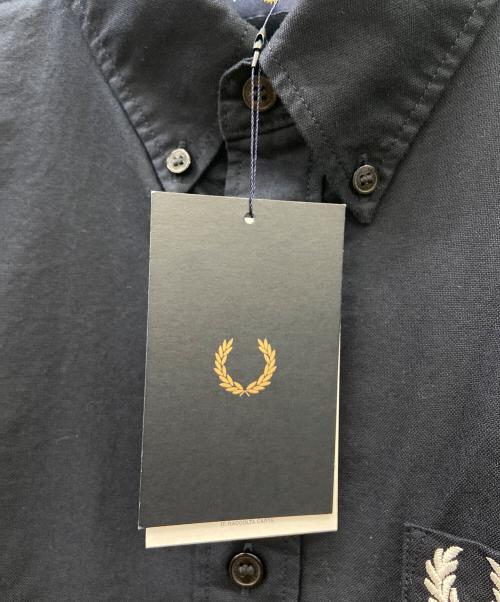 FRED PERRY（フレッドペリー）FRED PERRY (フレッドペリー) FRED PERRY　Oxford Short Sleeve Shirt　半袖シャツ ネイビー サイズ:Mの古着・服飾アイテム