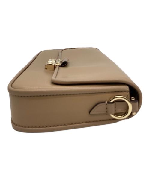 MICHAEL KORS（マイケルコース）MICHAEL KORS (マイケルコース) MICHAEL KORS　BRADSHAW スモール コンバーチブルショルダーバッグ ベージュ×ゴールドの古着・服飾アイテム