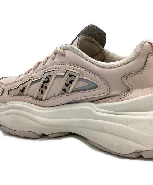 adidas（アディダス）adidas (アディダス) adidas　オズガイア　スニーカー ピンクベージュ サイズ:24㎝の古着・服飾アイテム