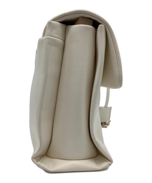 CHARLES & KEITH（チャールズアンドキース）CHARLES & KEITH (チャールズアンドキース) CHARLES & KEITH　トップハンドルサッチェルバッグ ホワイトの古着・服飾アイテム