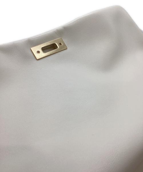 CHARLES & KEITH（チャールズアンドキース）CHARLES & KEITH (チャールズアンドキース) CHARLES & KEITH　トップハンドルサッチェルバッグ ホワイトの古着・服飾アイテム