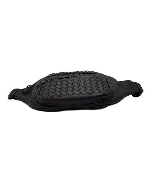 BOTTEGA VENETA（ボッテガベネタ）BOTTEGA VENETA (ボッテガベネタ) BOTTEGA VENETA　イントレチャート　ボディバッグ ブラックの古着・服飾アイテム