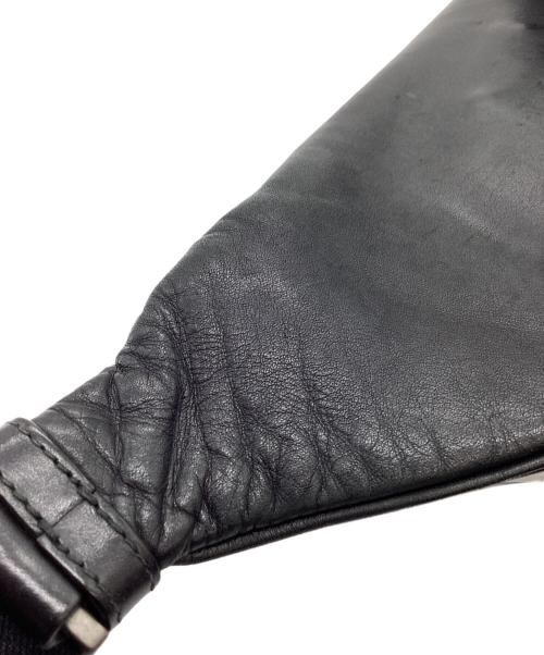 BOTTEGA VENETA（ボッテガベネタ）BOTTEGA VENETA (ボッテガベネタ) BOTTEGA VENETA　イントレチャート　ボディバッグ ブラックの古着・服飾アイテム