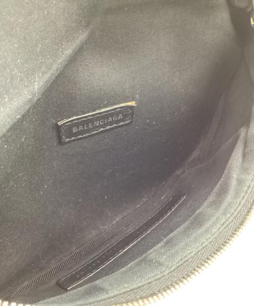 BALENCIAGA（バレンシアガ）BALENCIAGA (バレンシアガ) BALENCIAGA　エブリデイロゴベルトバッグ ブラックの古着・服飾アイテム