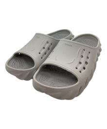 crocs（クロックス）の古着「crocs　ECHO SLIDE　サンダル」｜ライトグレー