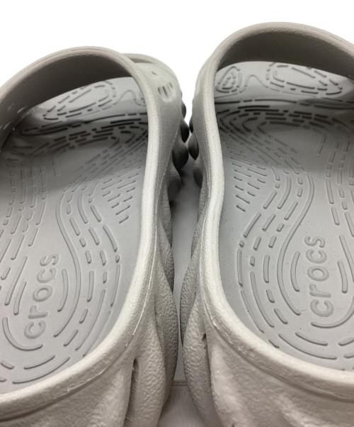crocs（クロックス）crocs (クロックス) crocs　ECHO SLIDE　サンダル ライトグレー サイズ:W7の古着・服飾アイテム