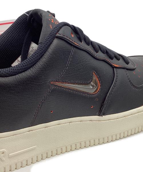 NIKE（ナイキ）NIKE (ナイキ) NIKE　Air Force 1 Low 07　ローカットスニーカー ブラック×オレンジ サイズ:27.5㎝の古着・服飾アイテム