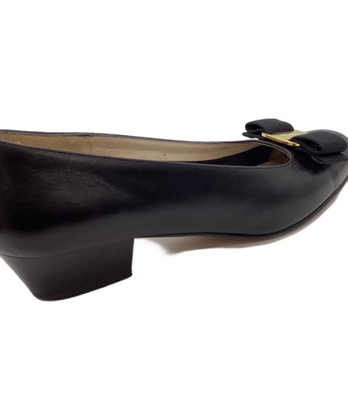 Salvatore Ferragamo（サルヴァトーレ フェラガモ）Salvatore Ferragamo (サルヴァトーレ フェラガモ) Salvatore Ferragamo　パンプス ブラック サイズ:23㎝の古着・服飾アイテム