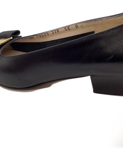 Salvatore Ferragamo（サルヴァトーレ フェラガモ）Salvatore Ferragamo (サルヴァトーレ フェラガモ) Salvatore Ferragamo　パンプス ブラック サイズ:23㎝の古着・服飾アイテム